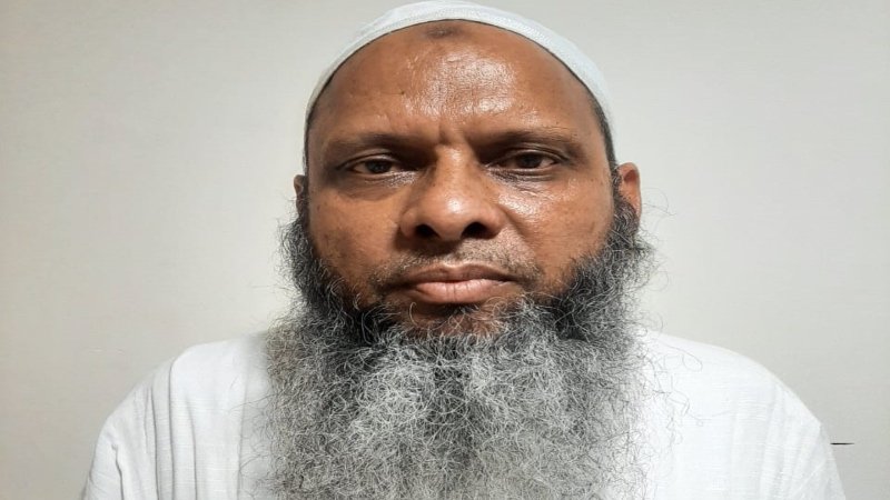लड़की के इश्क में मुस्लिम बन गया उमर, AMU में नौकरी का भी मिला था लालच