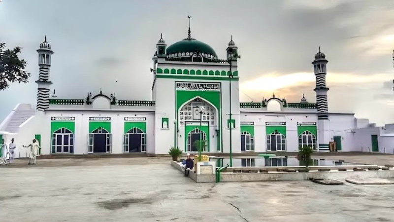 पुराना है संभल का जामा मस्जिद विवाद: हिंदू करते थे परिक्रमा, 48 साल पहले हुए दंगों के बाद थम गया सब कुछ